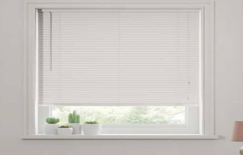 What are the different styles of wooden blinds, and which is best for your home decor