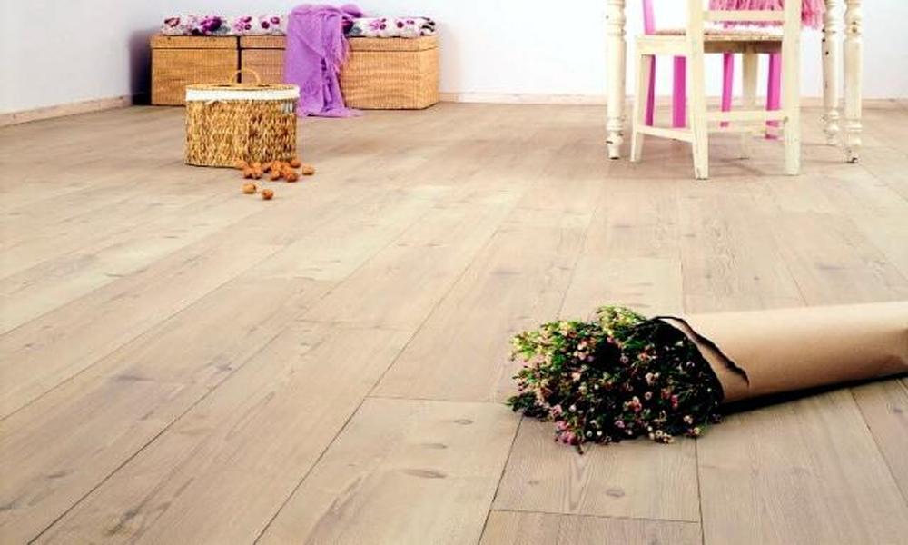 Why Choose Laminate Flooring for a Stunning and Durable Home